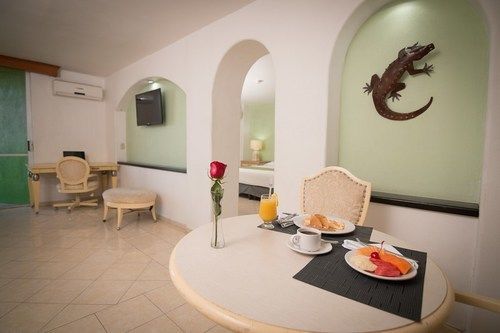 Hotel De Casa Blanca Lázaro Cárdenas Εξωτερικό φωτογραφία